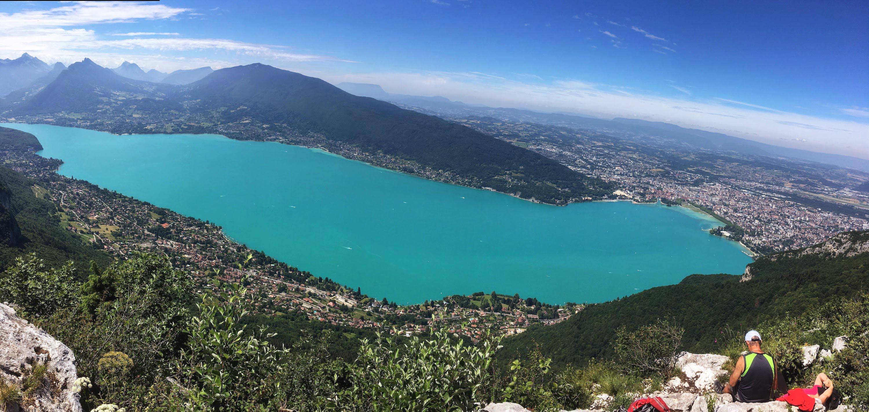Vue panoramique lac d'annecy